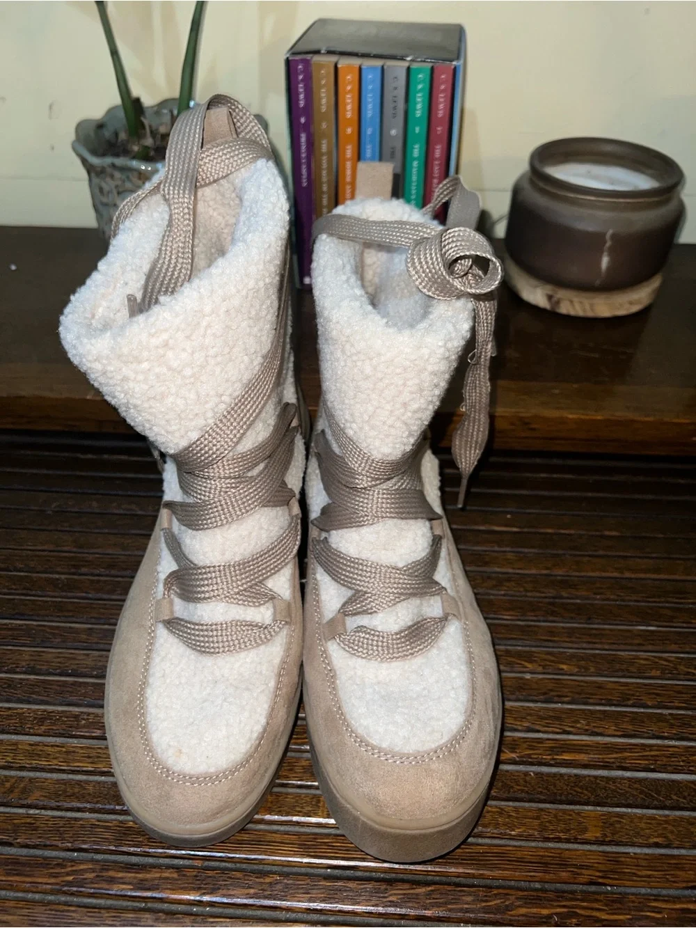 Universal Thread Taupe Suede & Ivory Sherpa Lace-Up Winter Boots